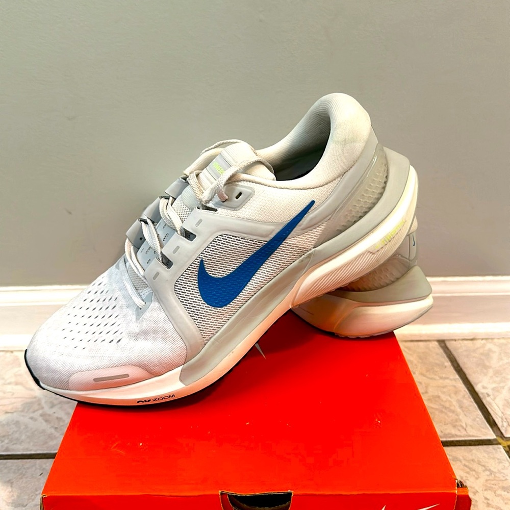 Nike Vomero 16